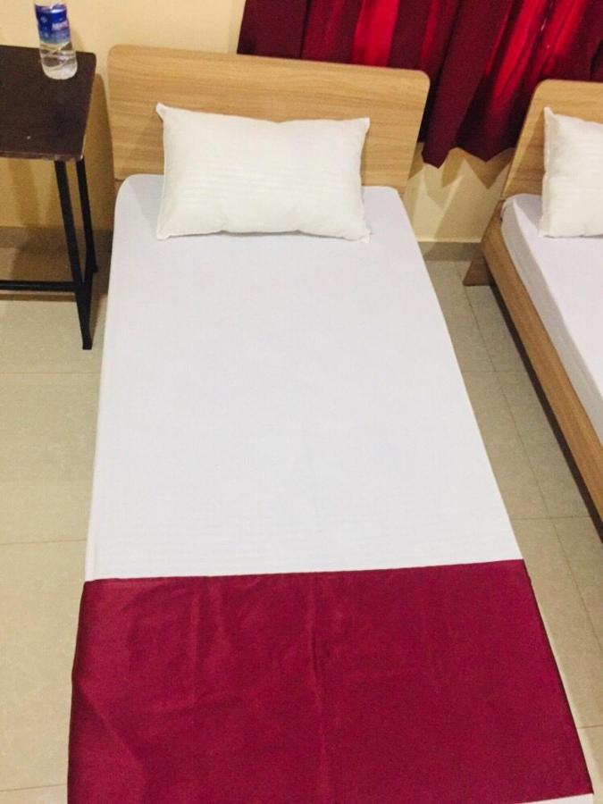 Hb Budget Rest Hotel Jaffna Luaran gambar