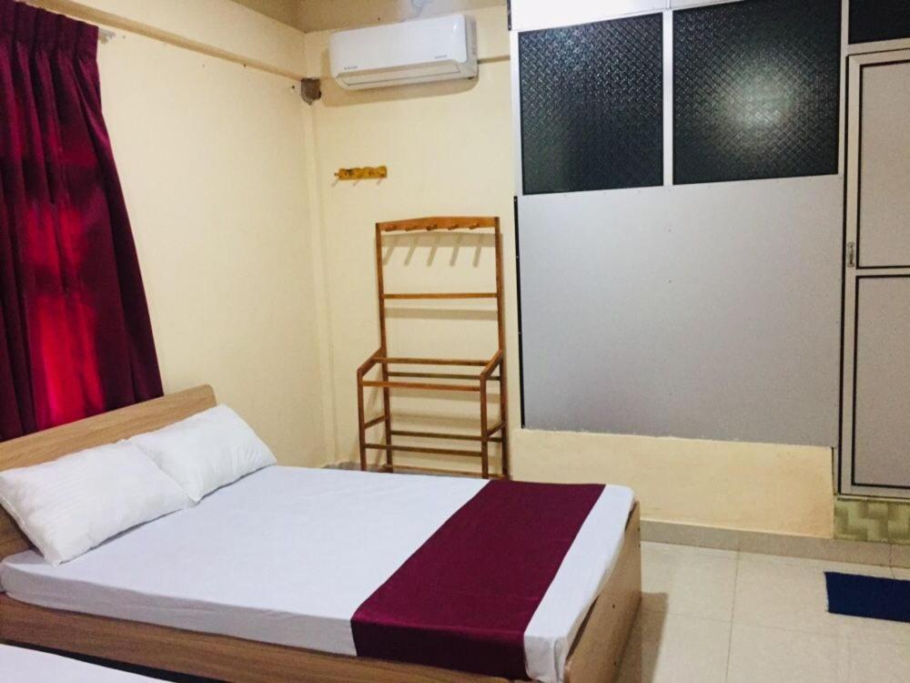 Hb Budget Rest Hotel Jaffna Luaran gambar